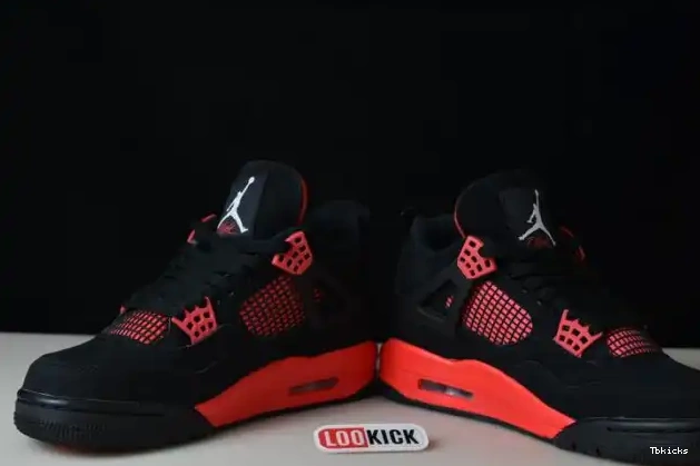Reps TBK Red Jordan Thunder CT8527-016 4 Air 0621